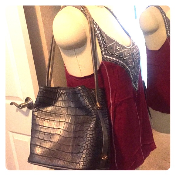 Samoe bucket style shoulder bag/purse medium size - Picture 1 of 14